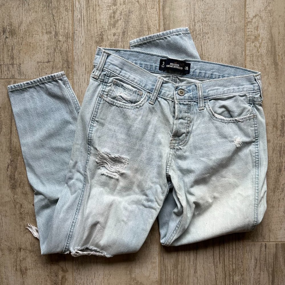 Hollister Distressed Vintage Cropped Boyfriend Jean